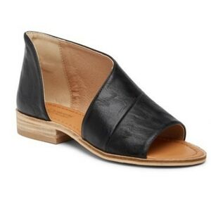 Catherine Malandrino Theorie Slip-On Sandal